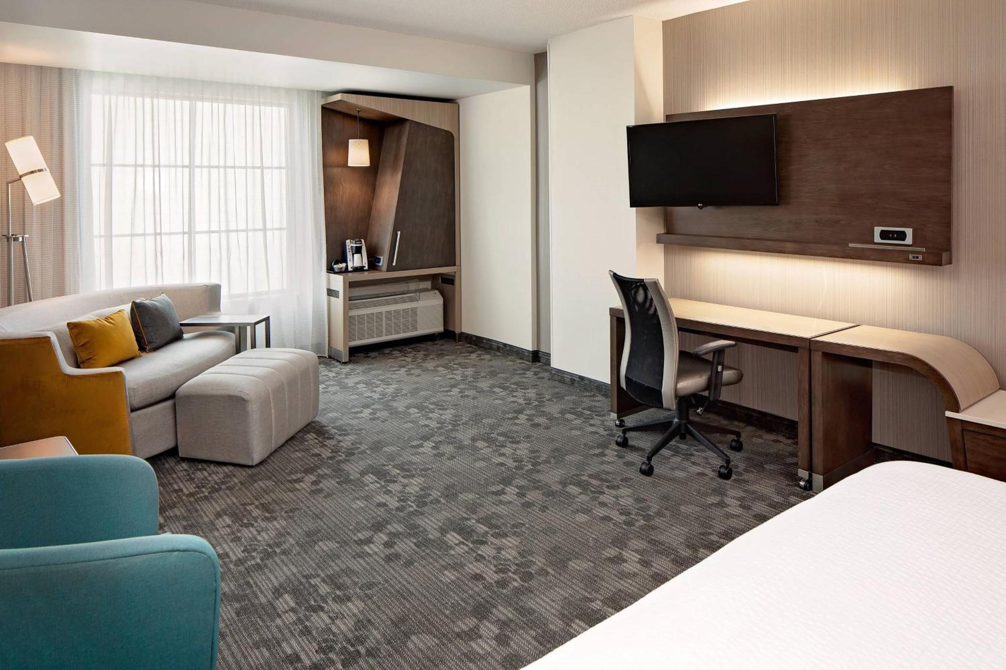 Courtyard By Marriott Dallas Downtown/Reunion District Εξωτερικό φωτογραφία